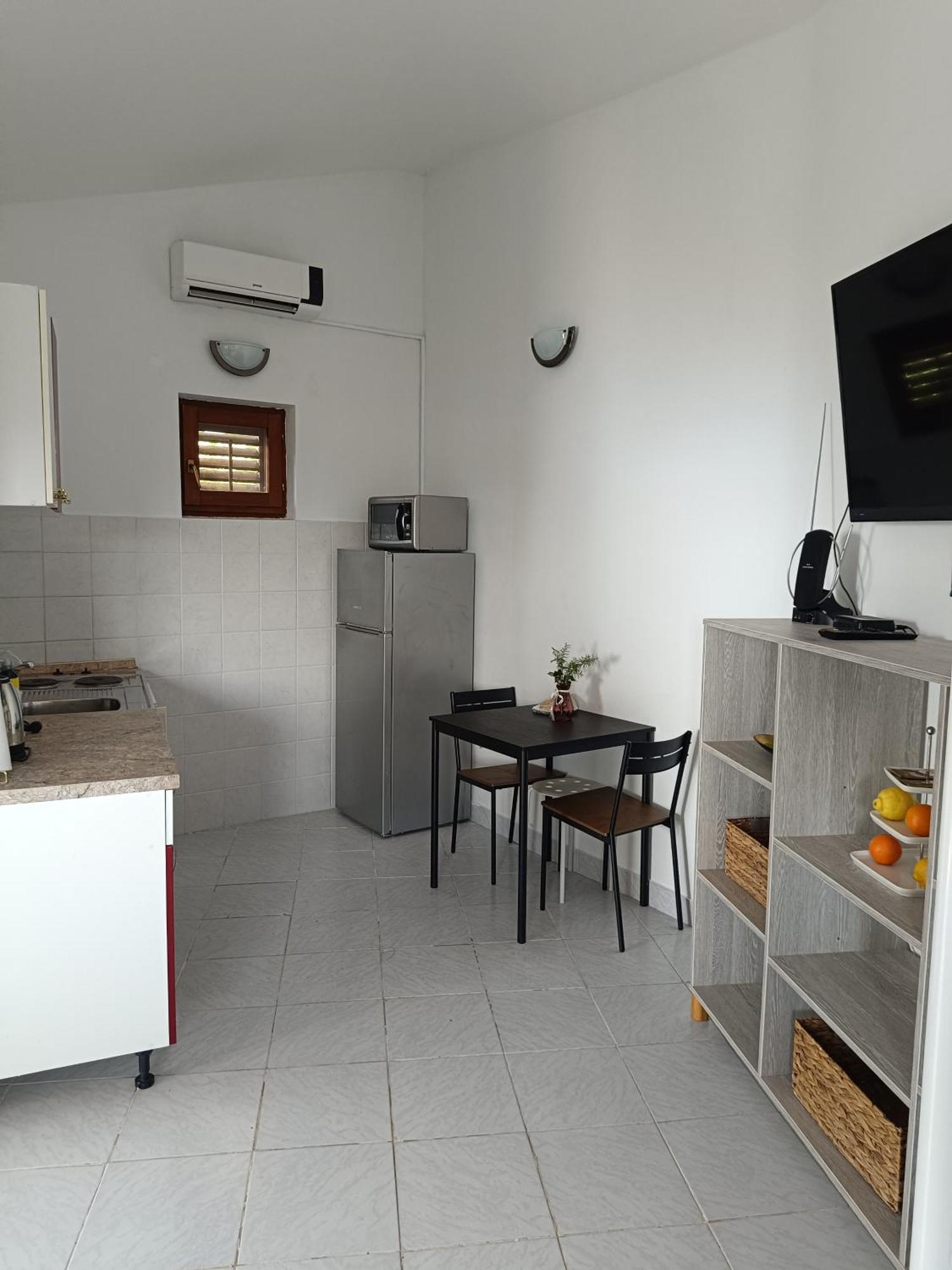 Studio Apartmani Tucic Celina Buitenkant foto