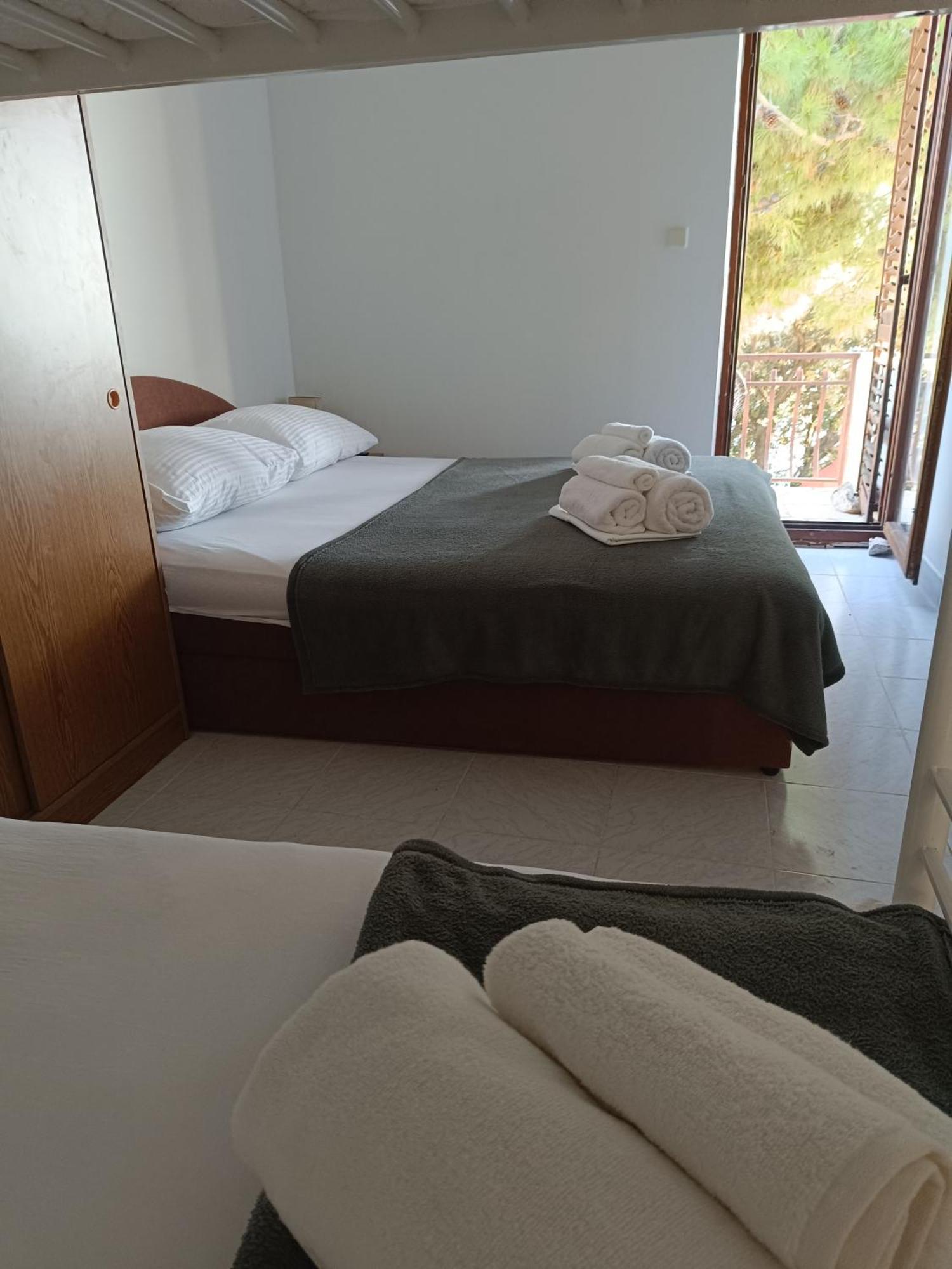 Studio Apartmani Tucic Celina Buitenkant foto